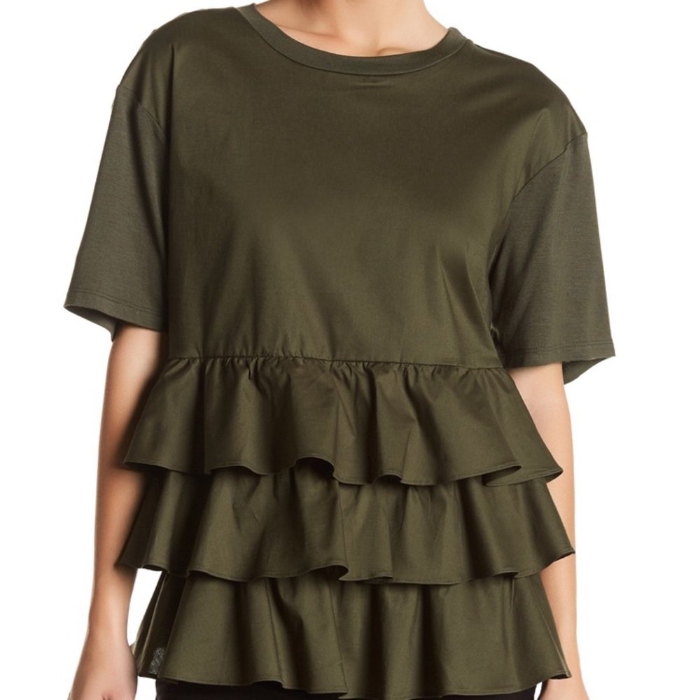 NWT Pleione Ruffle Front Short Sleeve Top